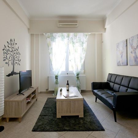 Comfortable Apartment At The Foot Of The Odeon Of Herodes Atticus Атина Екстериор снимка