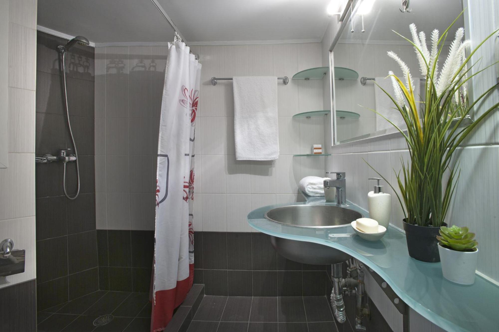 Comfortable Apartment At The Foot Of The Odeon Of Herodes Atticus Атина Екстериор снимка