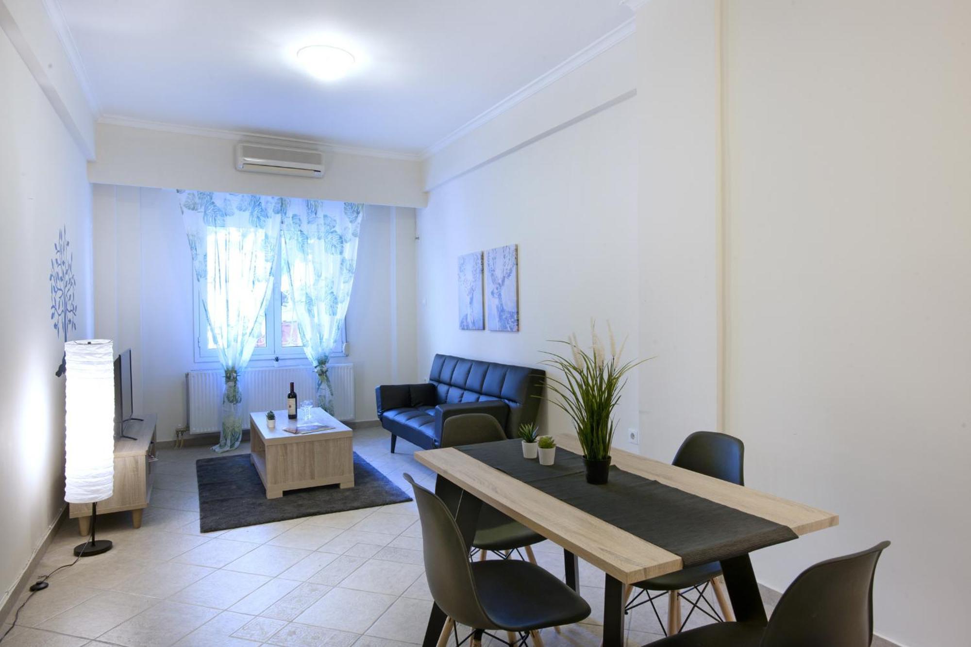 Comfortable Apartment At The Foot Of The Odeon Of Herodes Atticus Атина Екстериор снимка