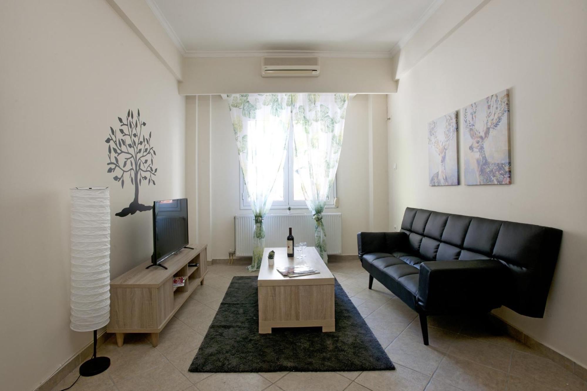 Comfortable Apartment At The Foot Of The Odeon Of Herodes Atticus Атина Екстериор снимка